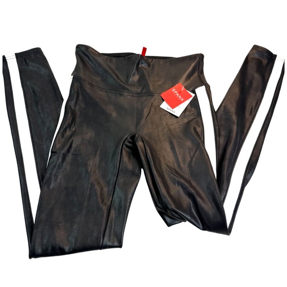 SPANX Women’s Faux Leather Stripe Leggings Size: S Color: Black/White NWT. - Picture 6 of 16